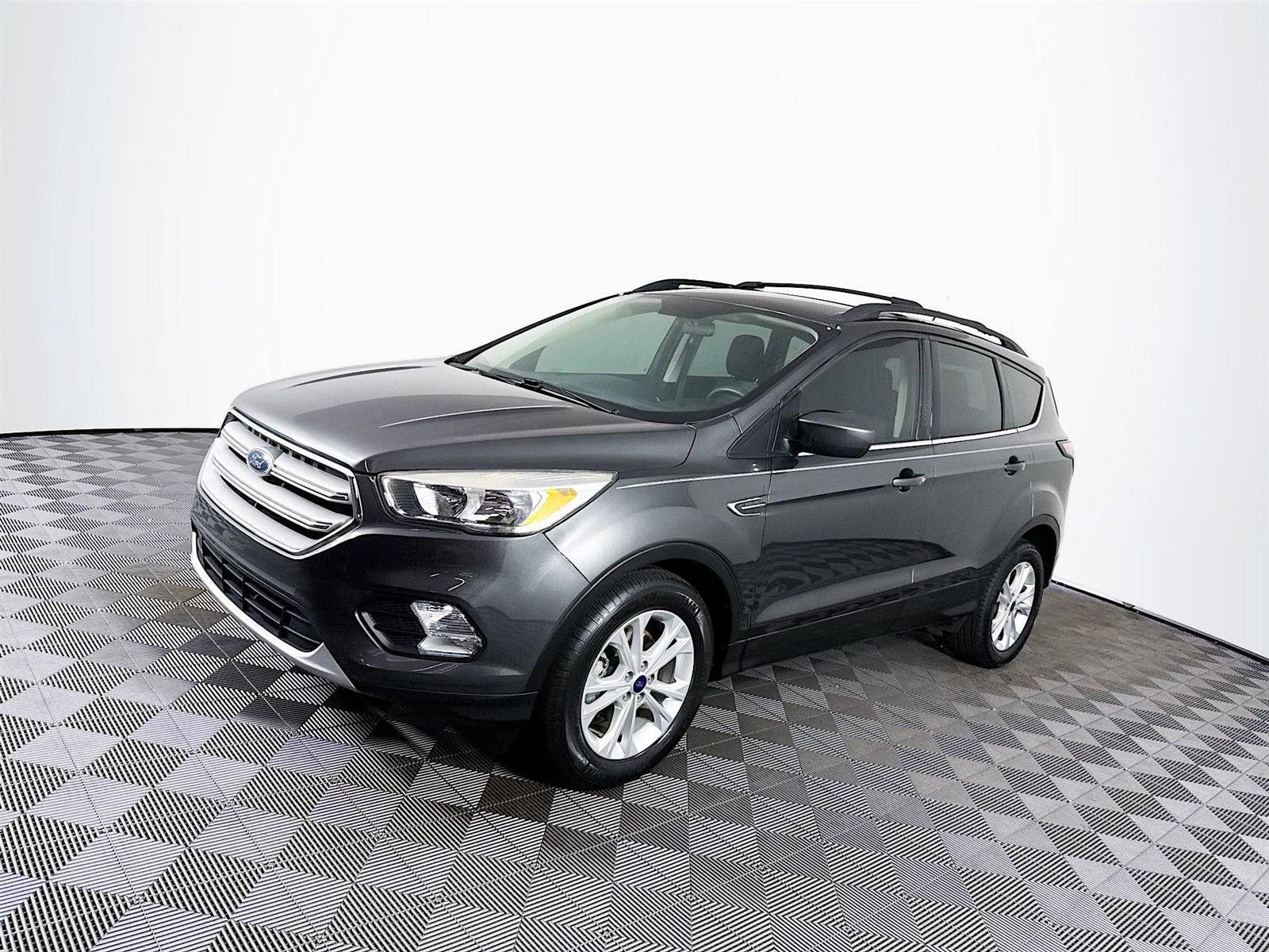 2018 Ford Escape SE photo 3