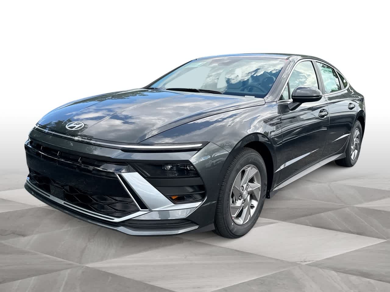 2026 Hyundai Sonata SE's photo