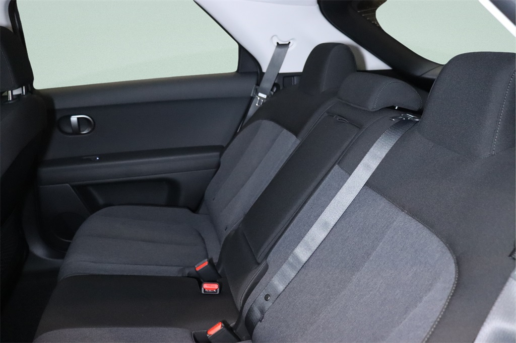 2025 Hyundai Ioniq 5 SE photo 7