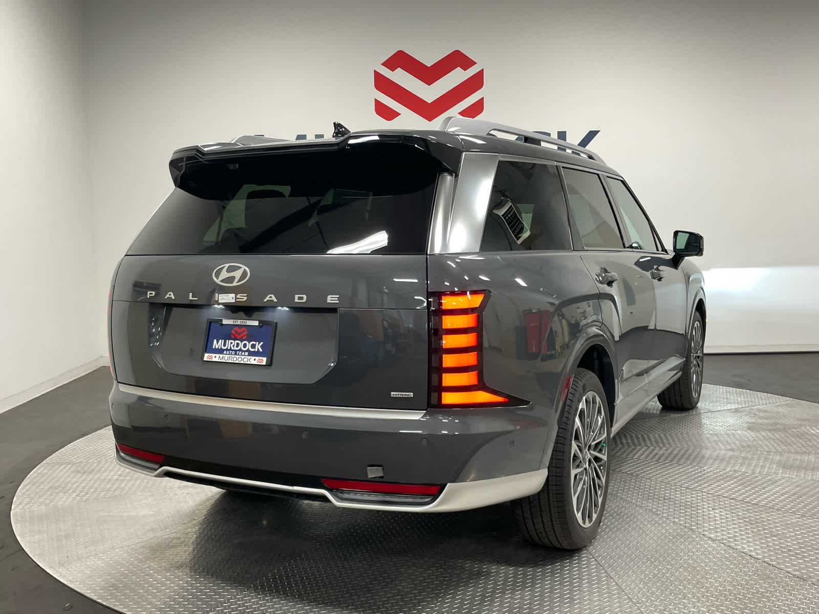 View vehicle photo 7