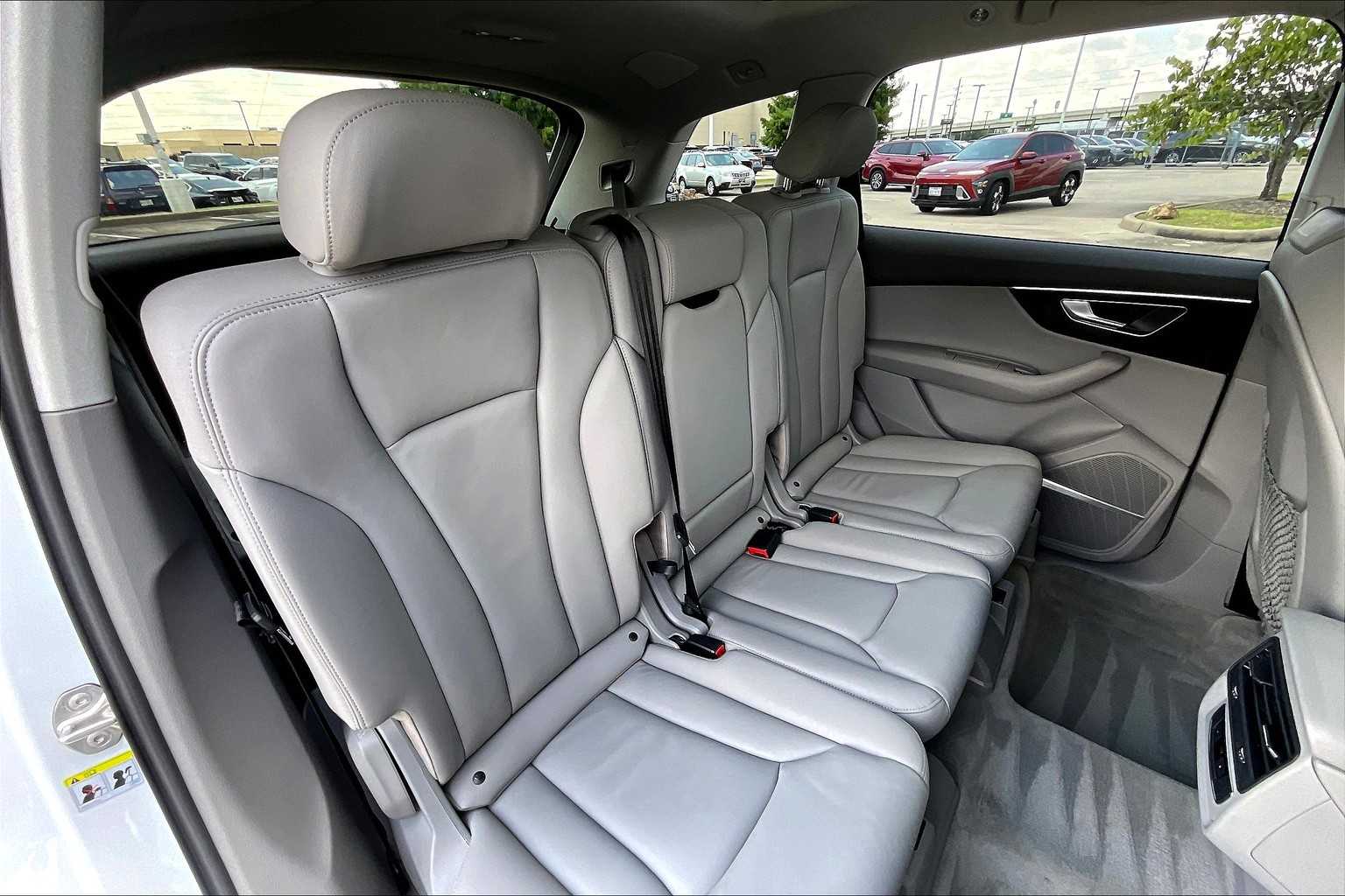 2021 Audi Q7 Premium Plus photo 15