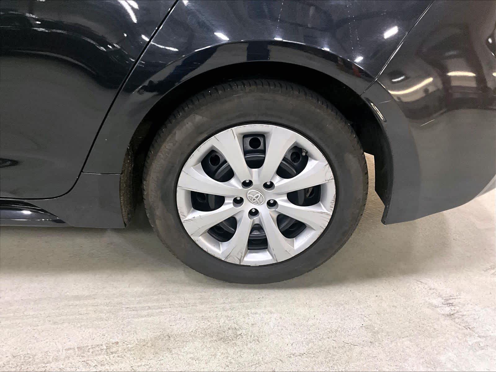 2022 Toyota Corolla LE photo 4