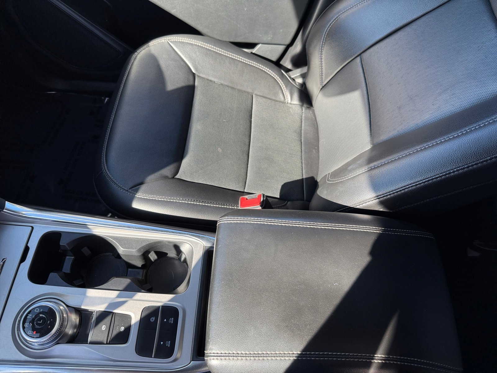 2022 Ford Explorer Limited photo 14