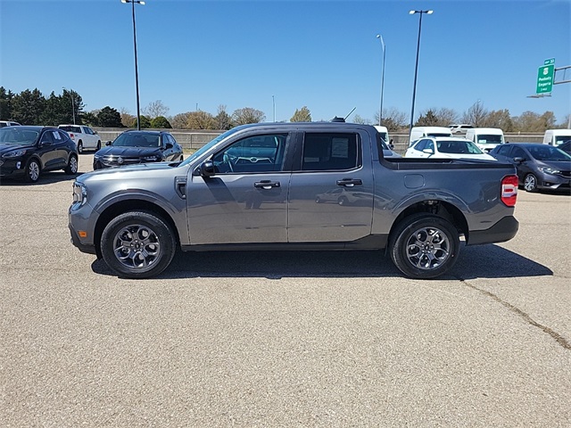 2025 Ford Maverick XLT photo 2