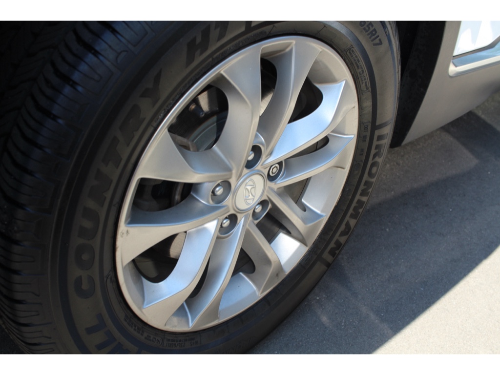 2020 Hyundai Santa Fe SEL photo 7