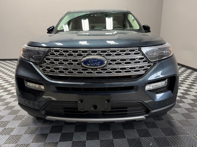 2022 Ford Explorer Limited photo 2