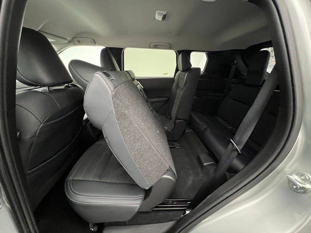 2024 Mitsubishi Outlander SE S-AWC photo 28