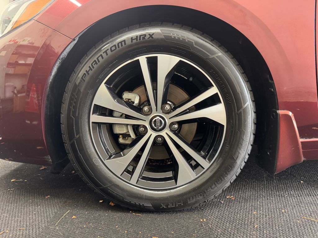 2020 Nissan Sentra SV photo 12