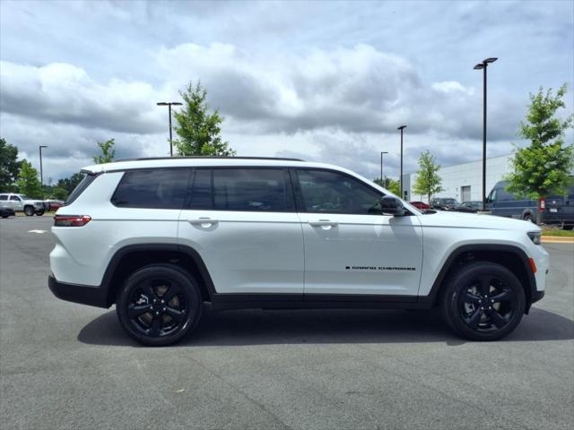 2025 Jeep Grand Cherokee Altitude X photo 19