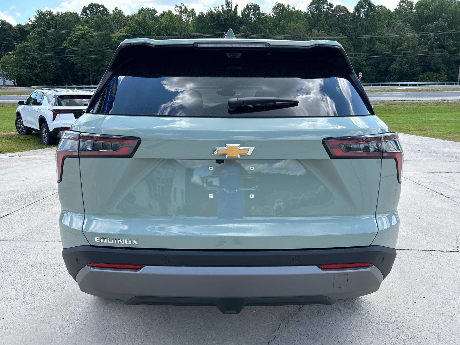 2026 Chevrolet Equinox LT photo 5