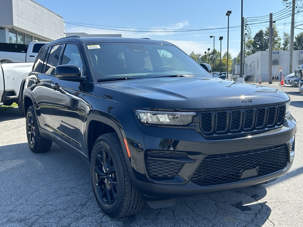 2025 Jeep Grand Cherokee Altitude X photo 4