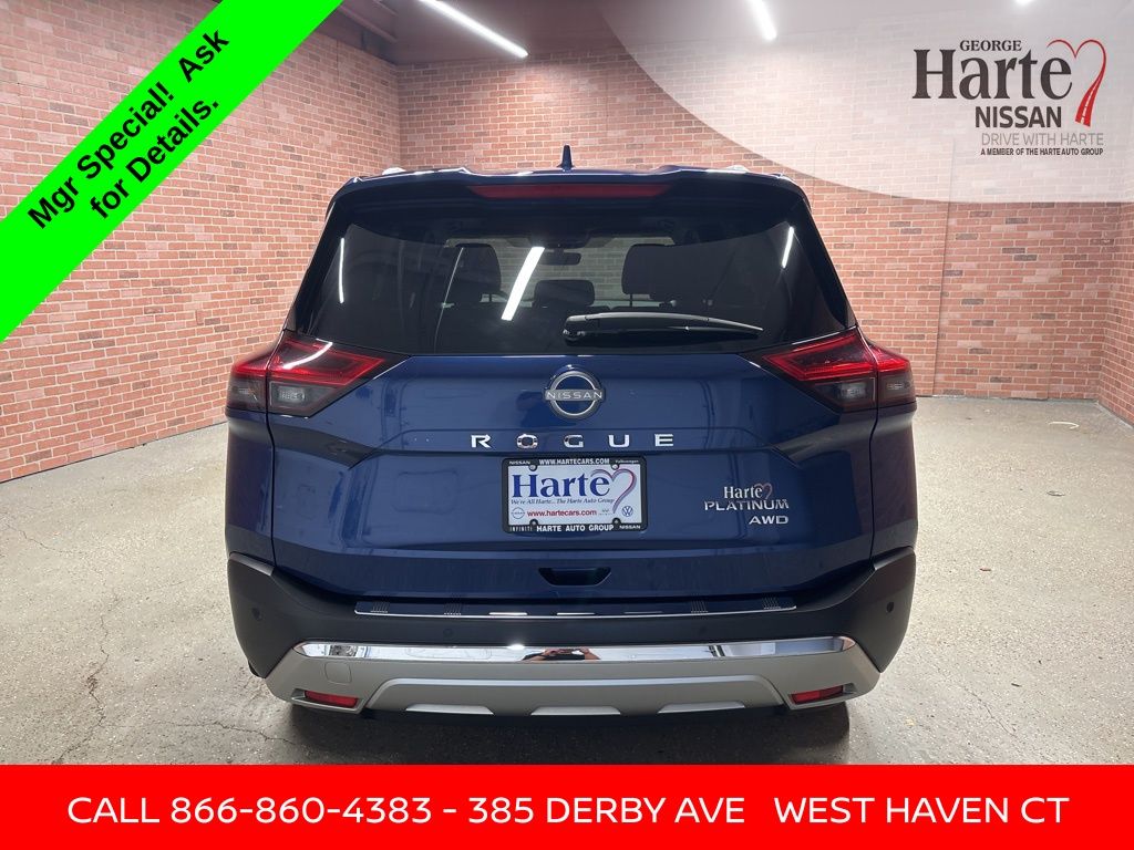 2023 Nissan Rogue Platinum photo 4