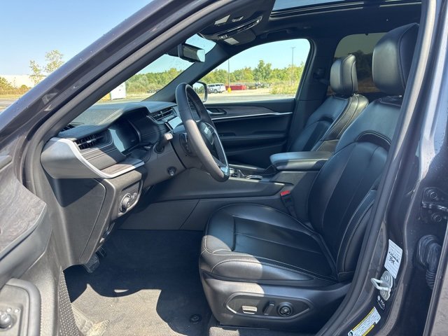 2024 Jeep Grand Cherokee Limited photo 7