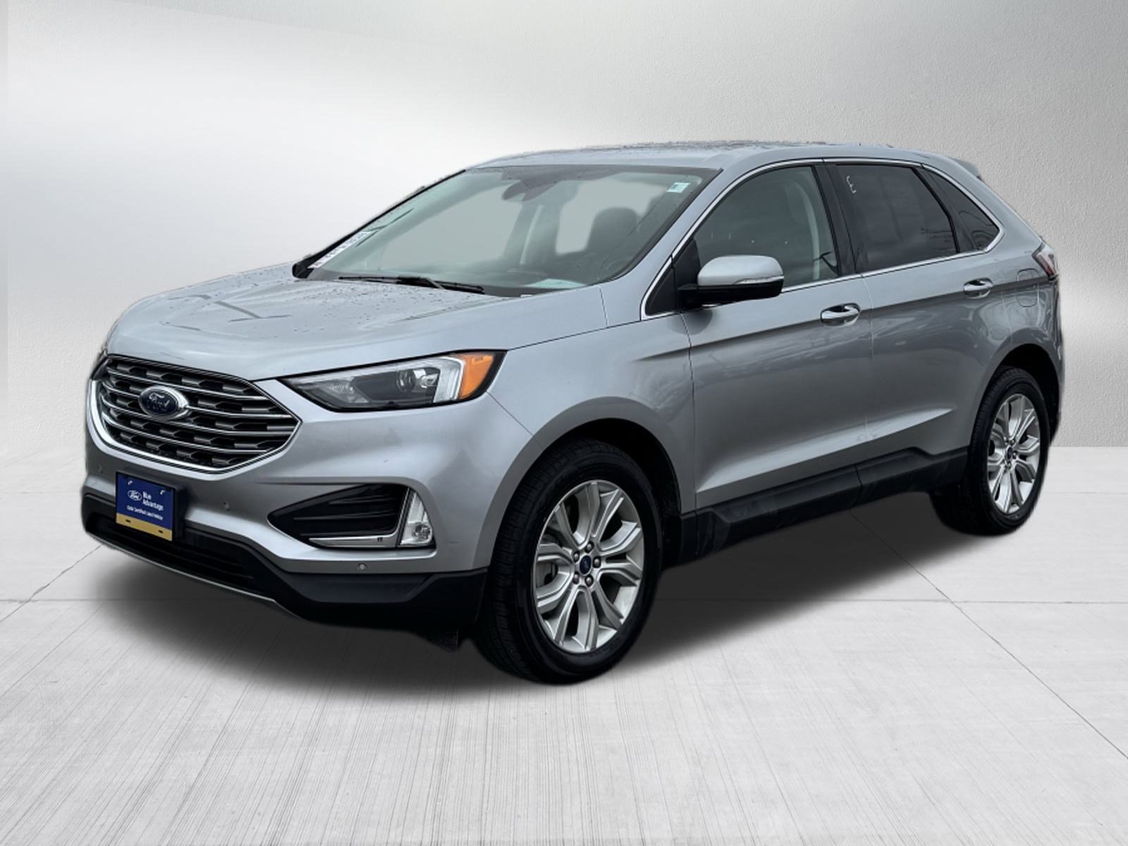 2022 Ford Edge Titanium photo 3