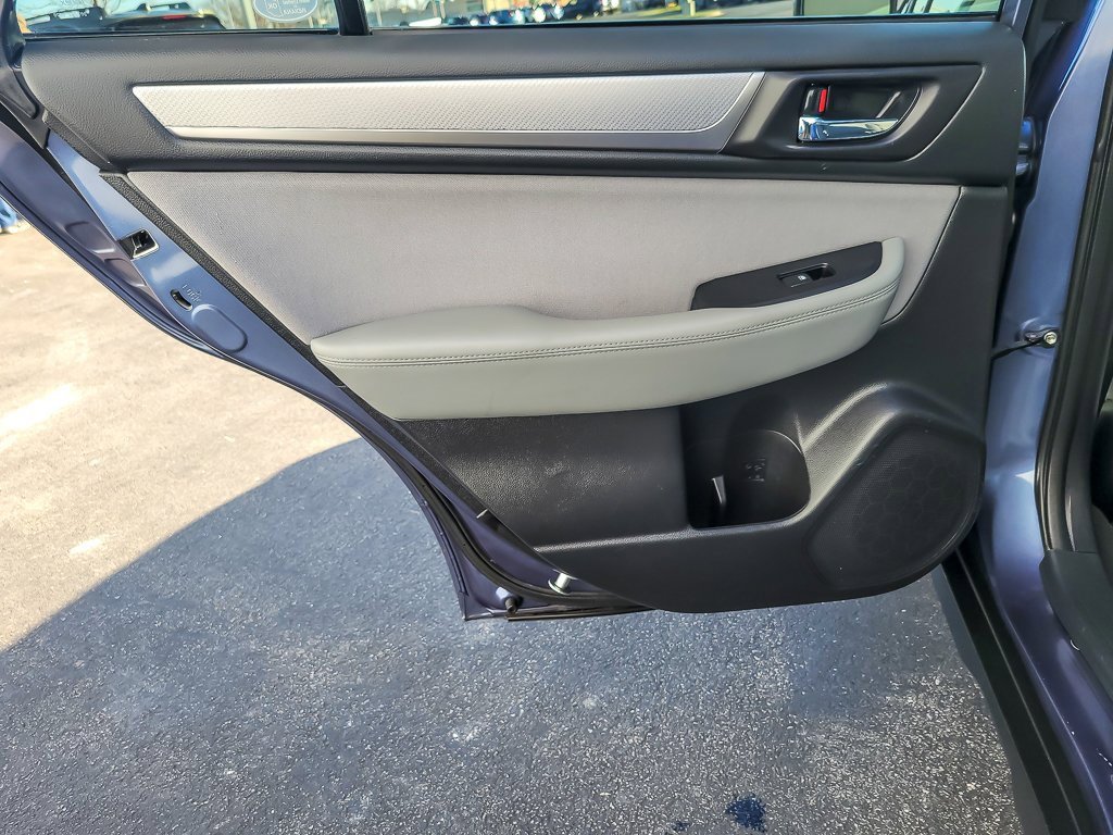 2018 SUBARU OUTBACK - Image 16