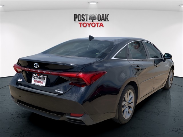 2022 Toyota Avalon Hybrid XLE Plus photo 7