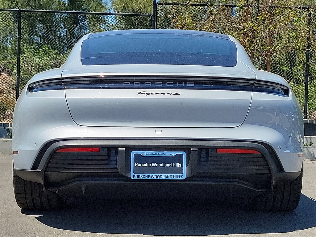 2025 Porsche Taycan 4S photo 6
