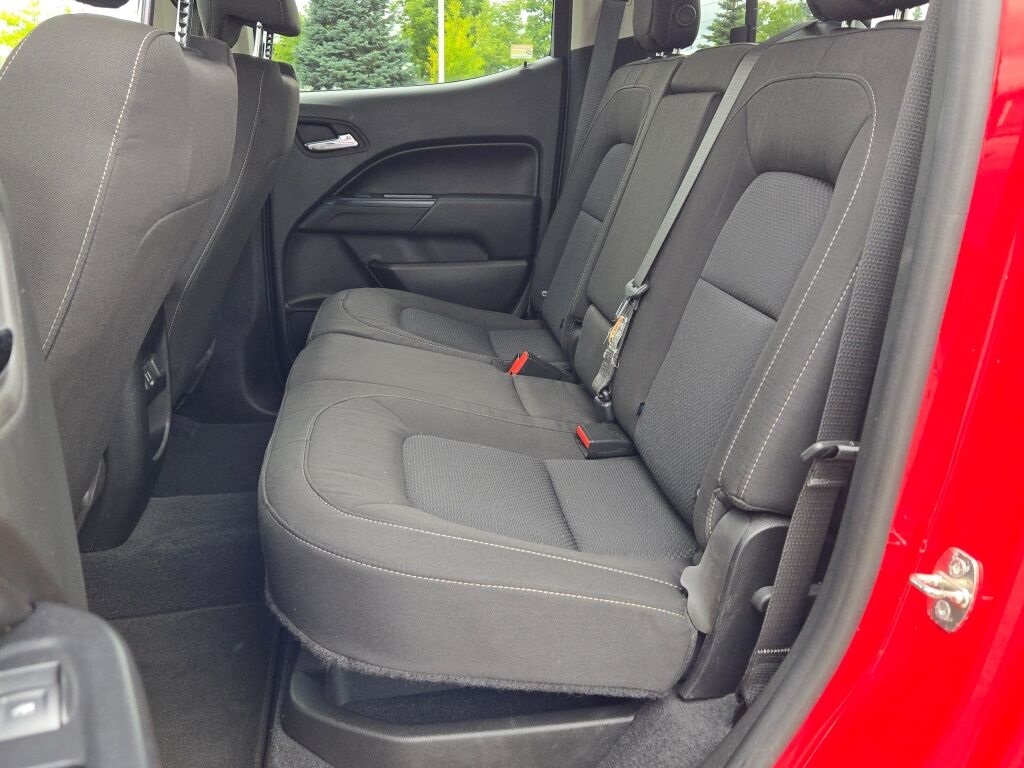 2020 Chevrolet Colorado LT photo 11