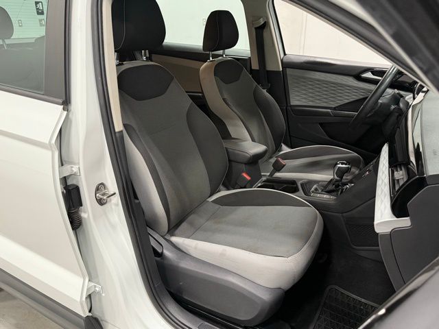 2022 Volkswagen Taos S photo 25