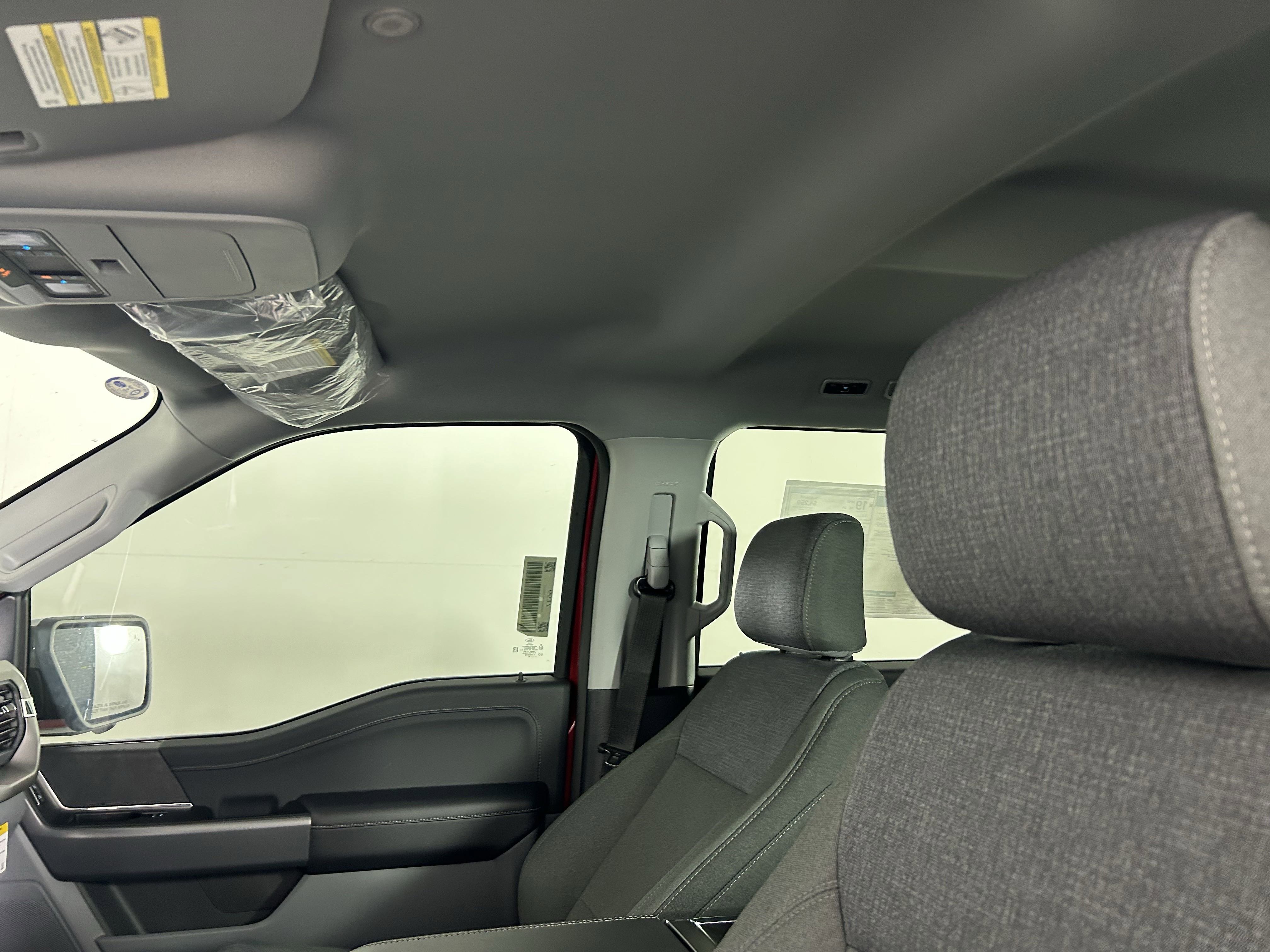 2025 Ford F-150 XLT photo 7