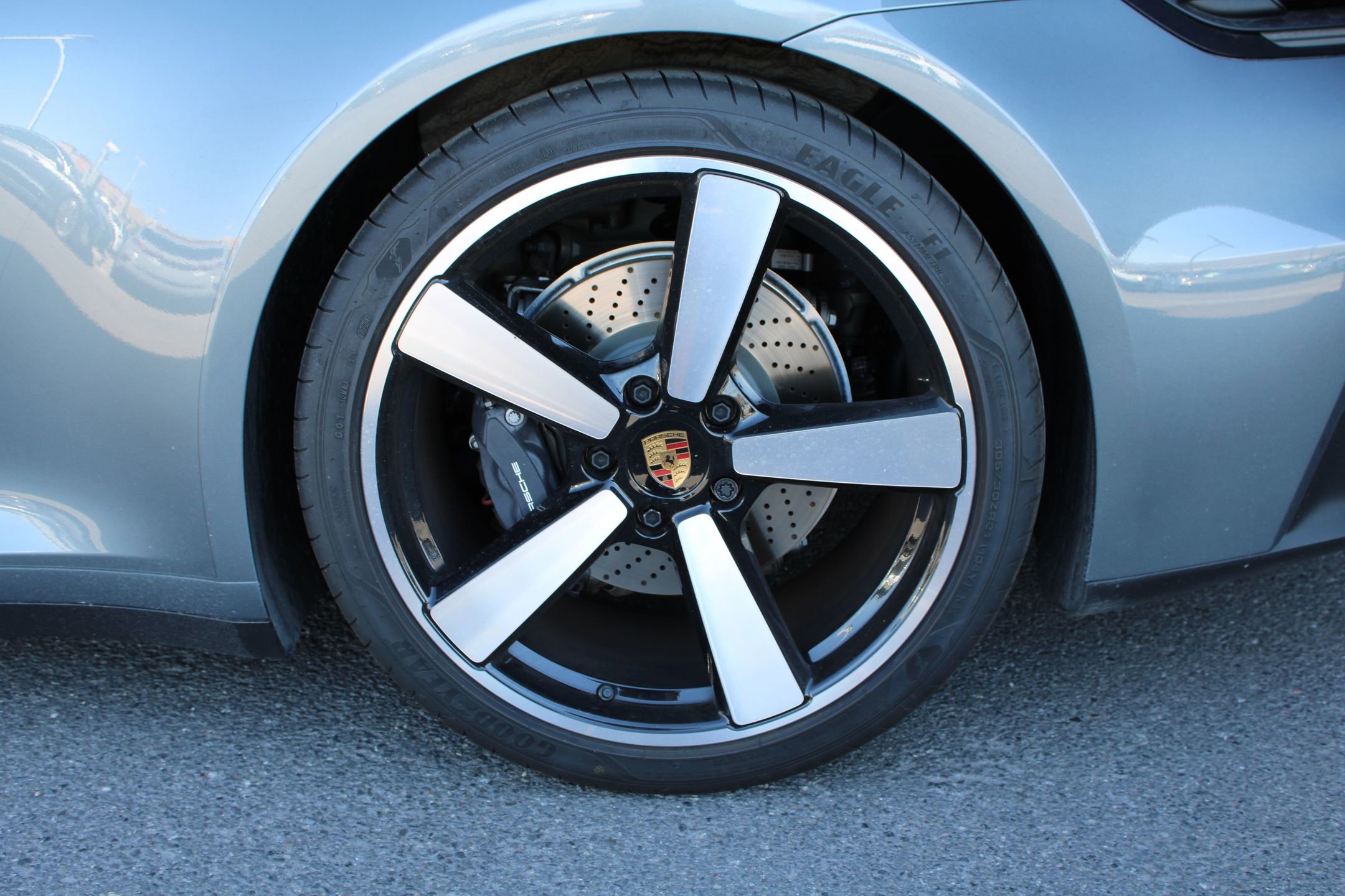 2025 Porsche 911 photo 27