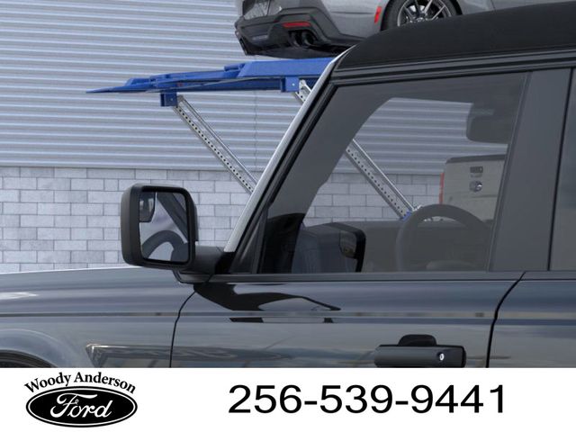 2025 Ford Bronco Base photo 19