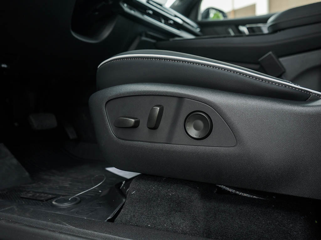 2026 Buick Enclave Sport Touring photo 19