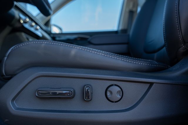 2025 Honda Pilot Touring photo 23