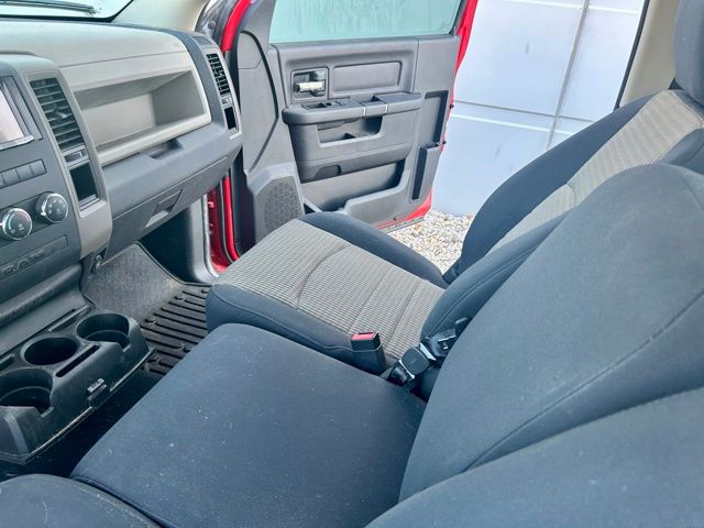 2012 Dodge Ram ST photo 18