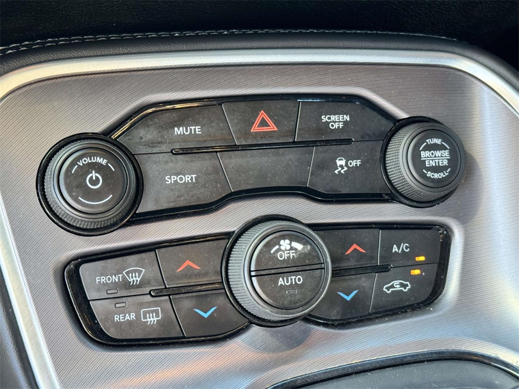 2020 Dodge Challenger SXT photo 18