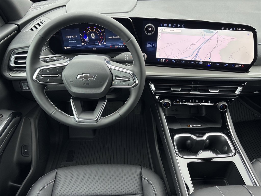 2026 Chevrolet Traverse photo 3