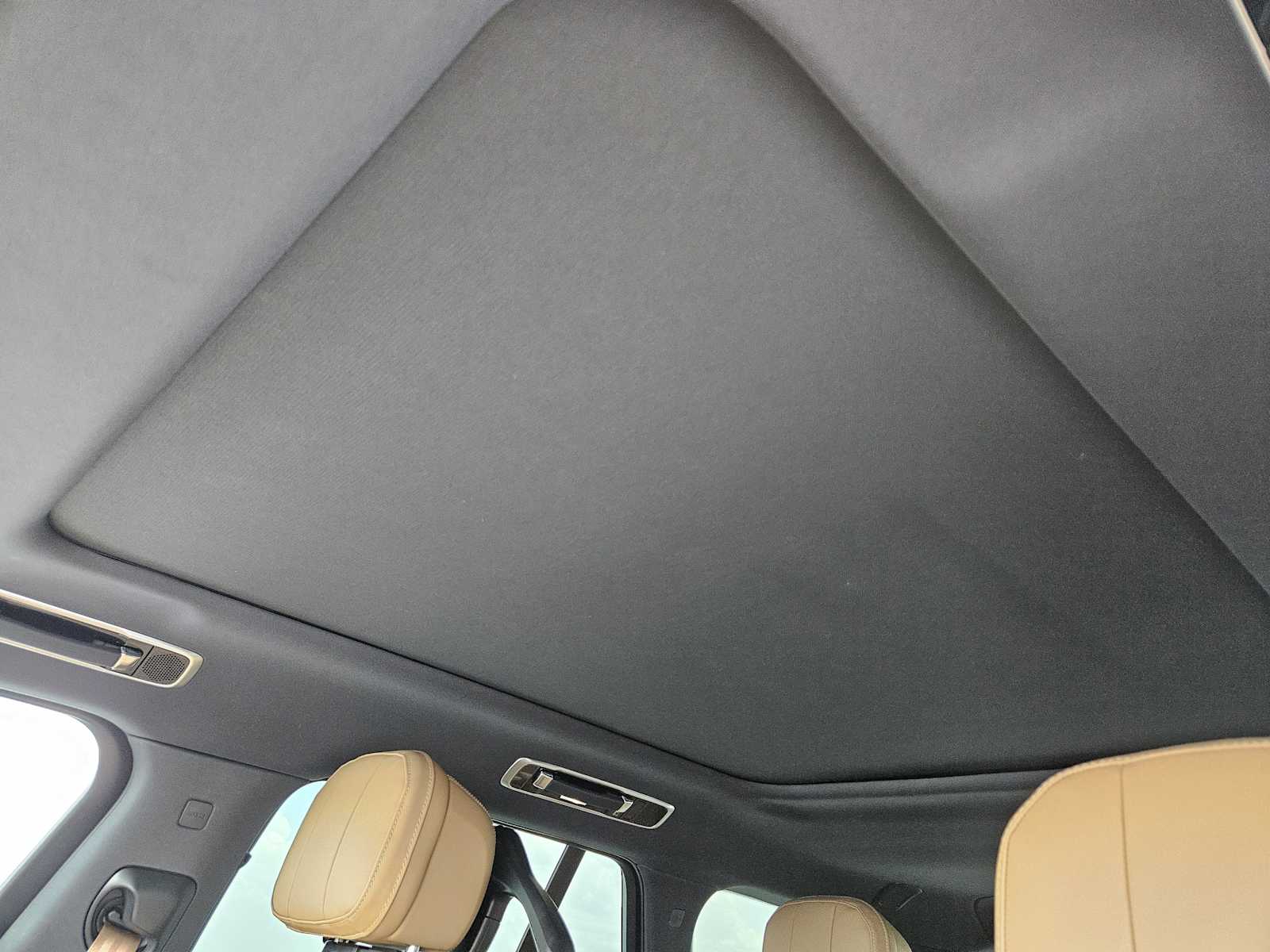 2025 Land Rover Range Rover SE photo 19