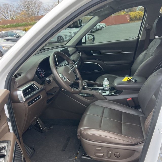 2022 Kia Telluride SX photo 3