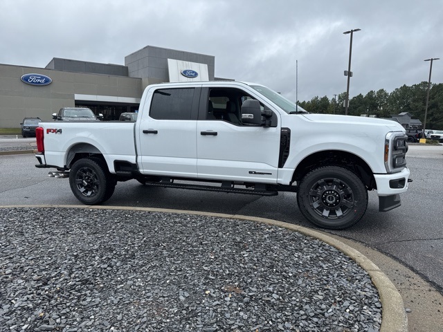 2026 Ford F-350 Super Duty XL's photo