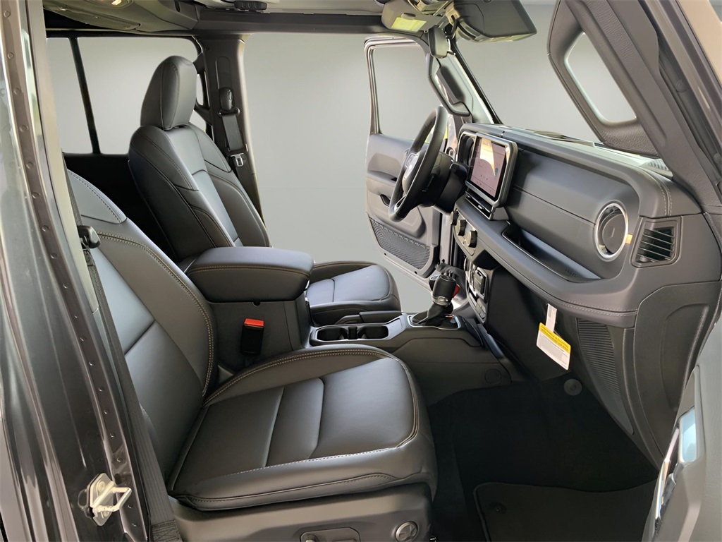 2025 Jeep Gladiator Sport photo 37