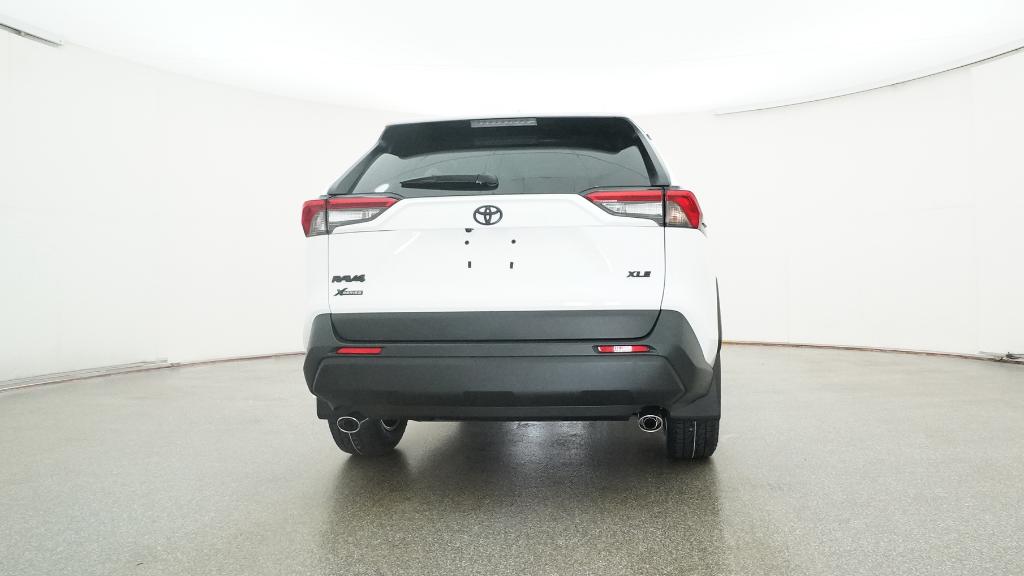 2025 Toyota RAV4 XLE photo 2