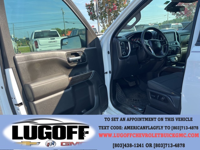 2021 Chevrolet Silverado 1500 RST photo 3