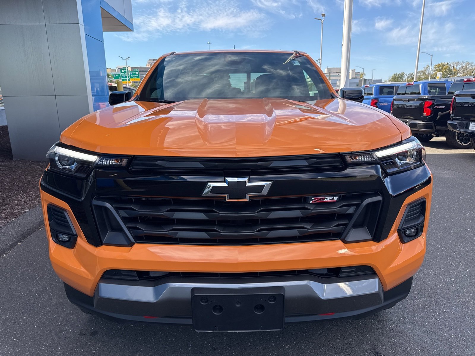 2025 Chevrolet Colorado Z71 photo 3