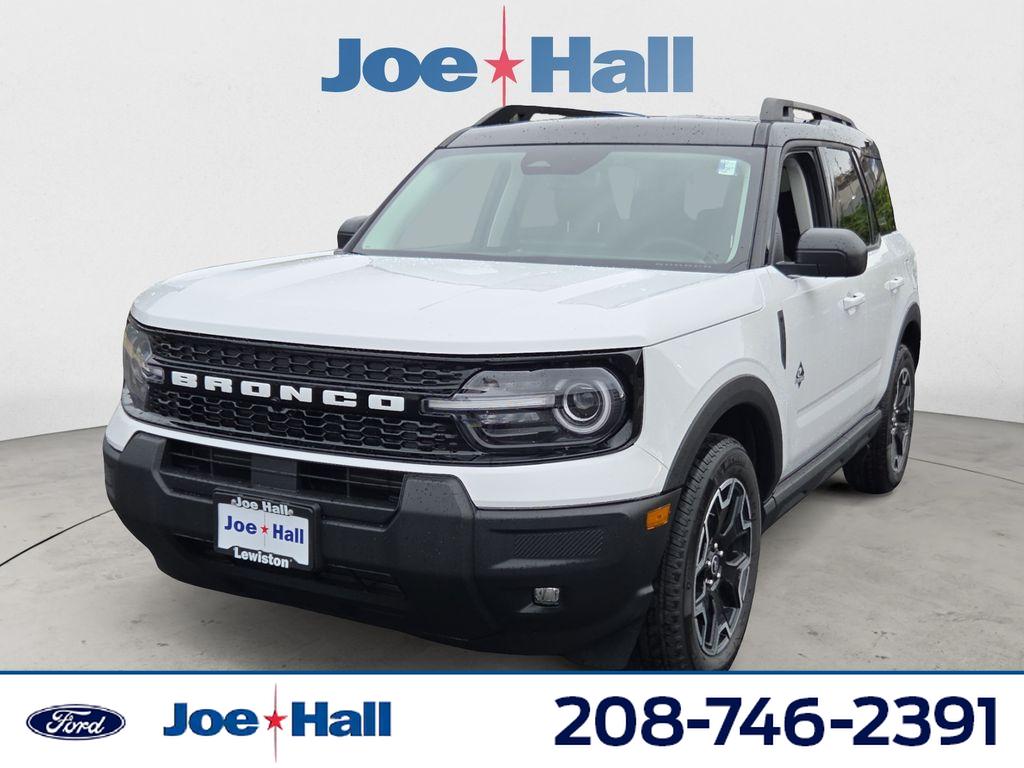 2025 Ford Bronco Sport Outer Banks's photo