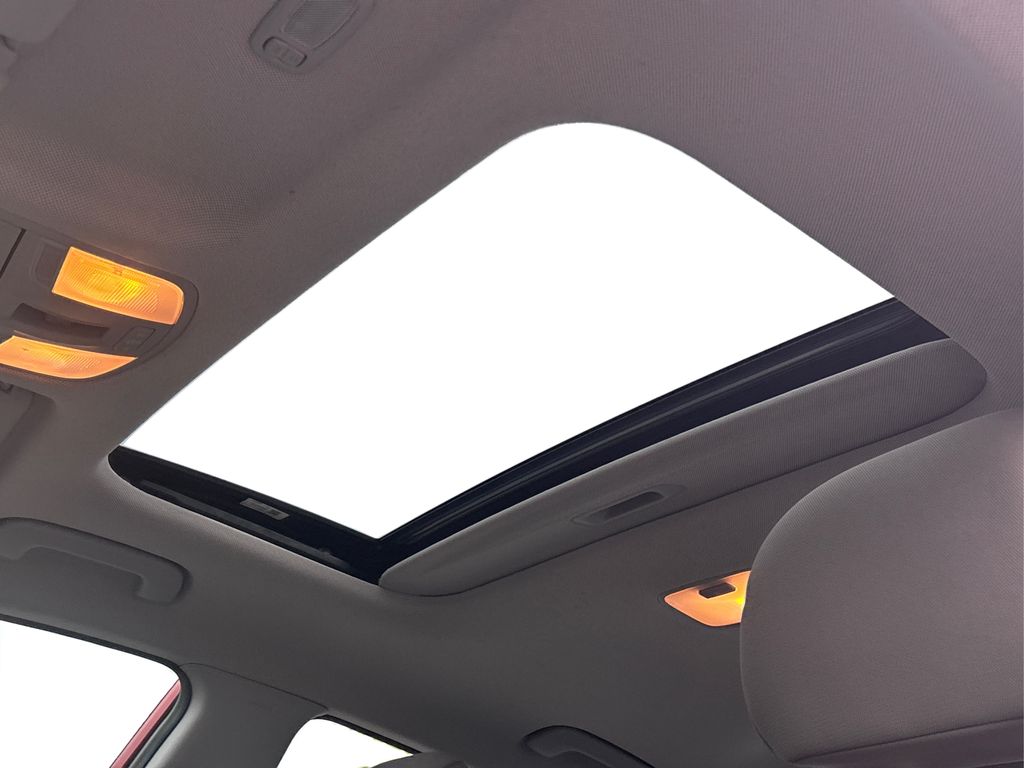 2020 Hyundai Elantra Value Edition photo 23