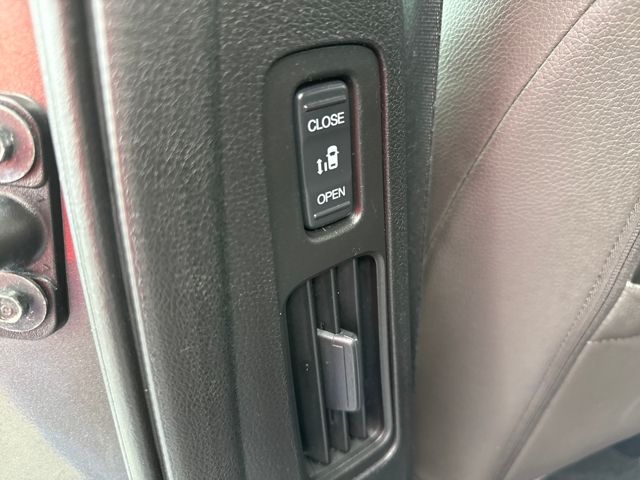 2018 Honda Odyssey EX-L photo 16