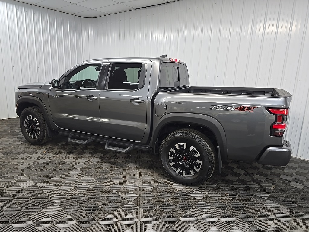 2023 Nissan Frontier PRO-4X photo 4