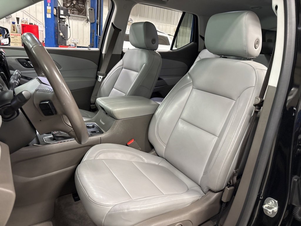 2020 Chevrolet Traverse Leather photo 21