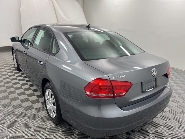 2015 Volkswagen Passat S photo 4