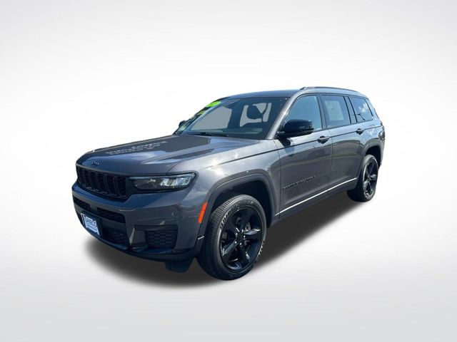 2023 Jeep Grand Cherokee Altitude photo 3