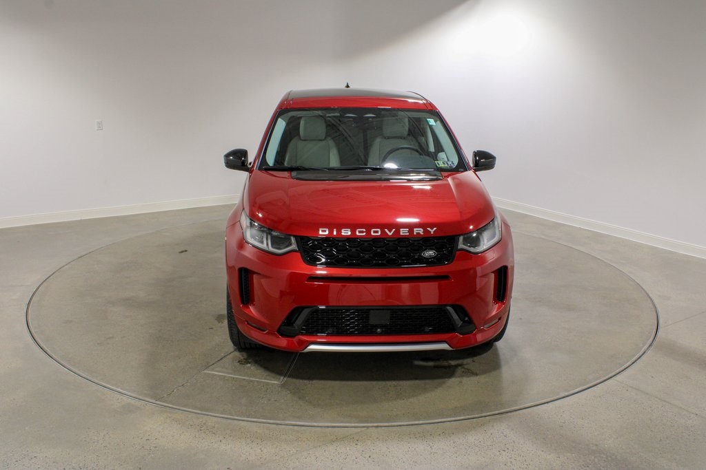 2025 Land Rover Discovery Sport S photo 8