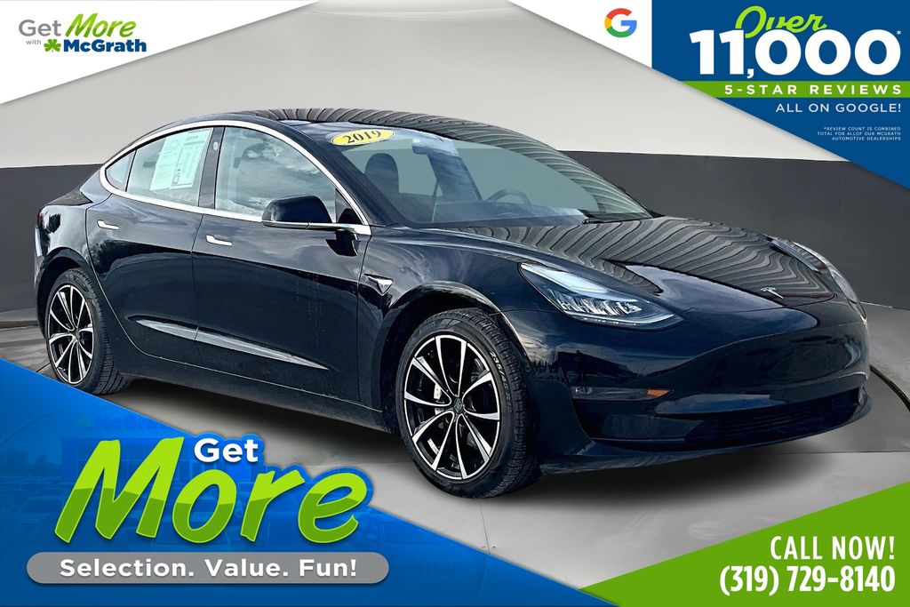 2019 Tesla Model 3 Long Range's photo