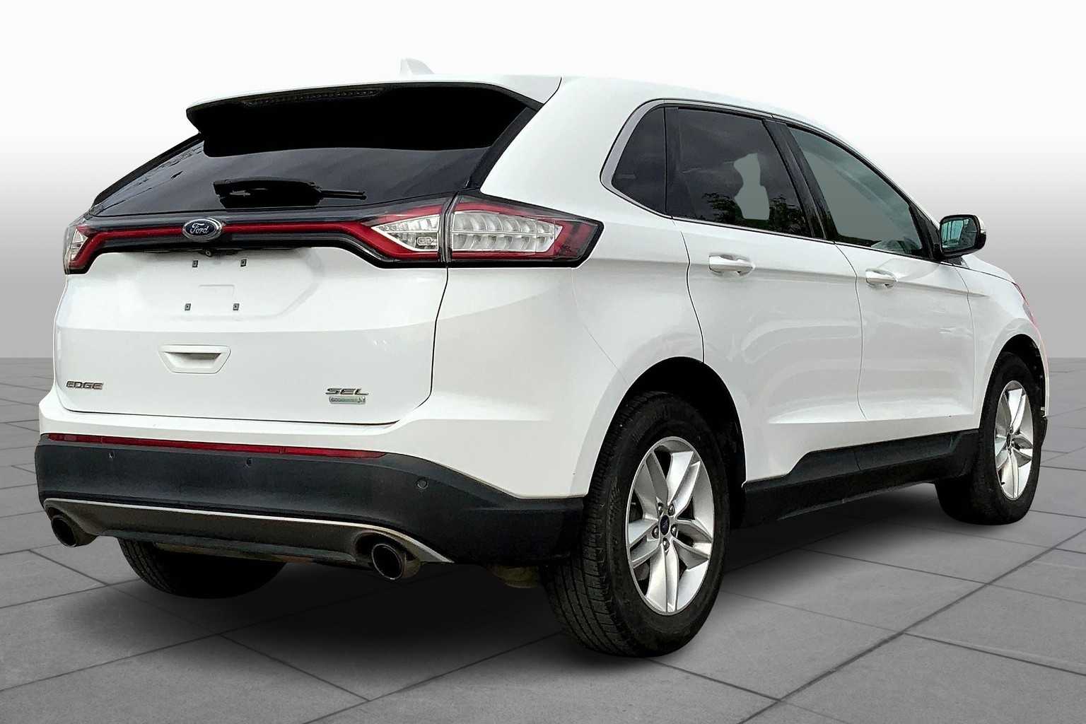 2017 Ford Edge SEL photo 11