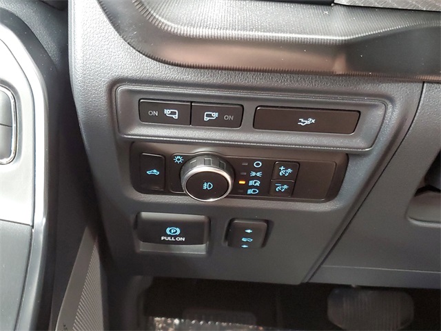 2023 Ford F-150 Platinum photo 12