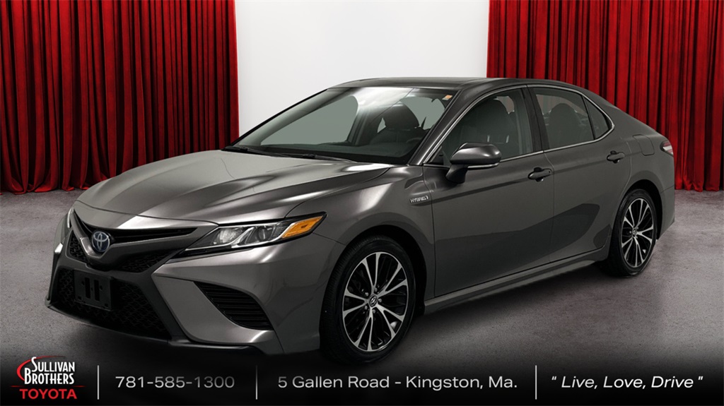 Used 2020 Gray Toyota SE image 1